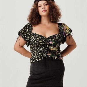 FOR LOVE & LEMONS Eileen Floral Off the Shoulder Top 2X Black October Fl…